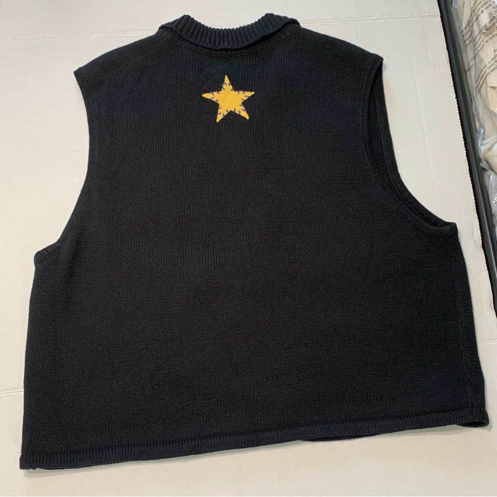 BECHAMEL Vintage Christmas Zip Vest - Picture 3 of 7